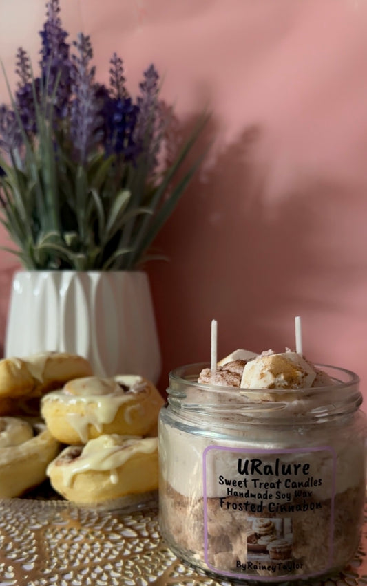 URalure Frosted Cinnabon Cake Scented Candle