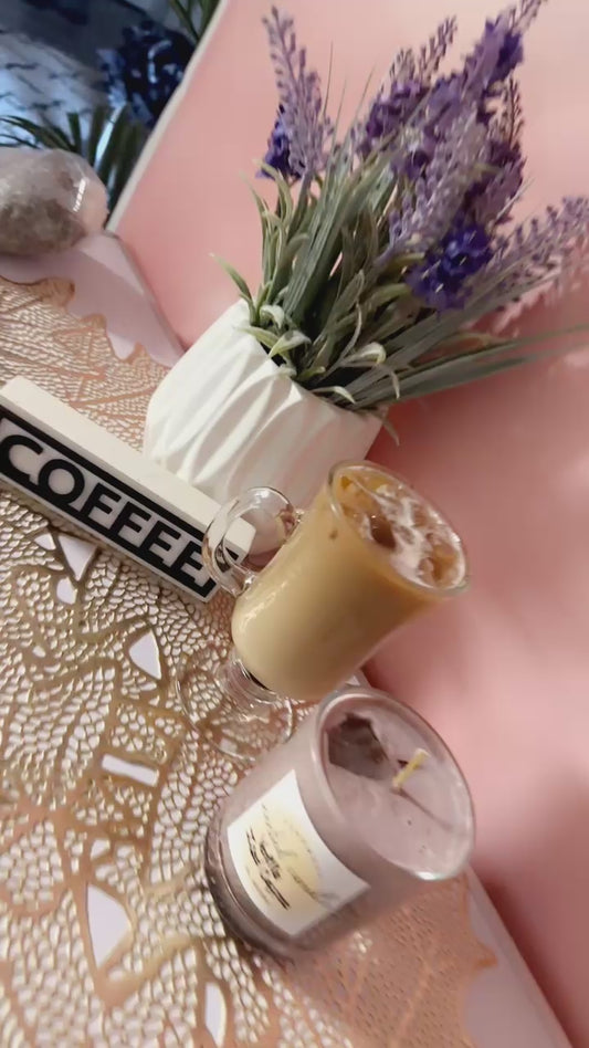 URalure Vanilla Iced Coffee Scented Candle